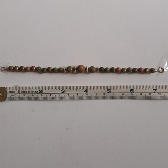 Unakite Jasper Tumbled Crystal Round  Beaded Bracelet - Picture 7 of 8